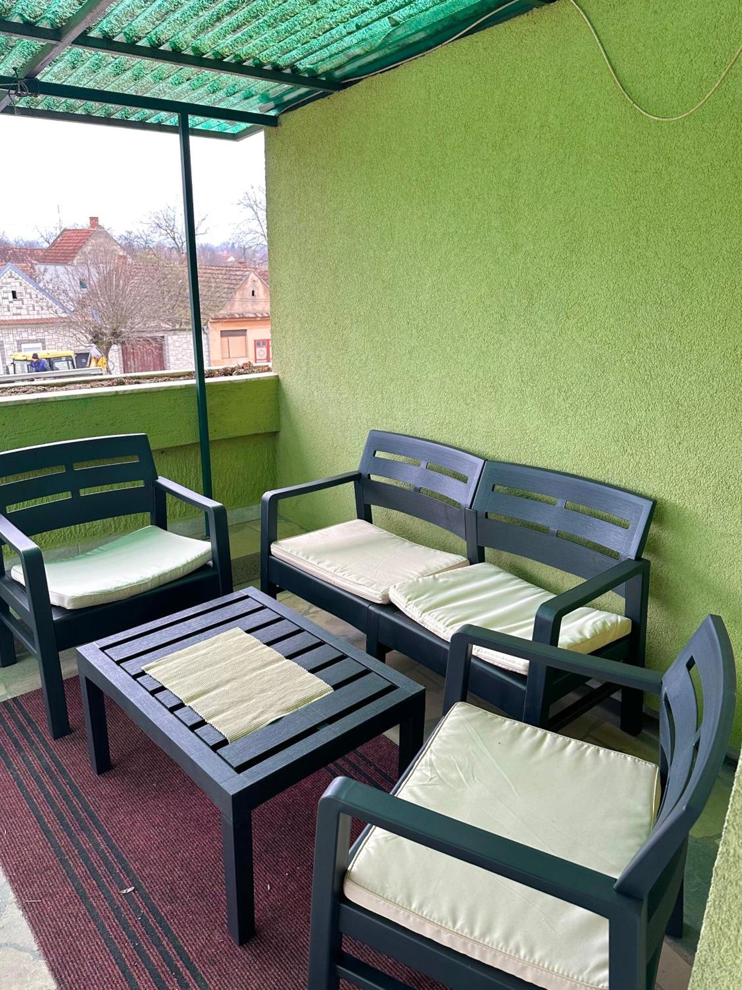 Villa Oaza Bela Crkva  Bilik gambar